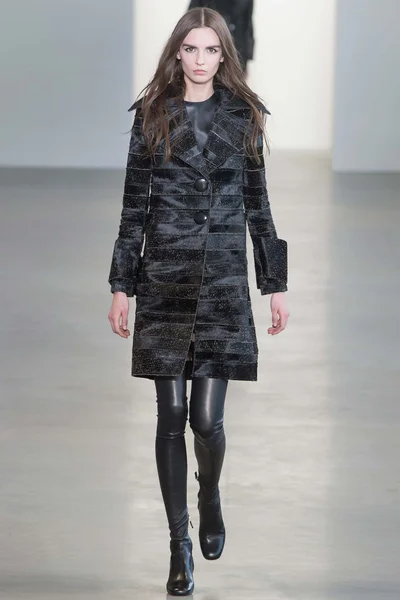 Look 2